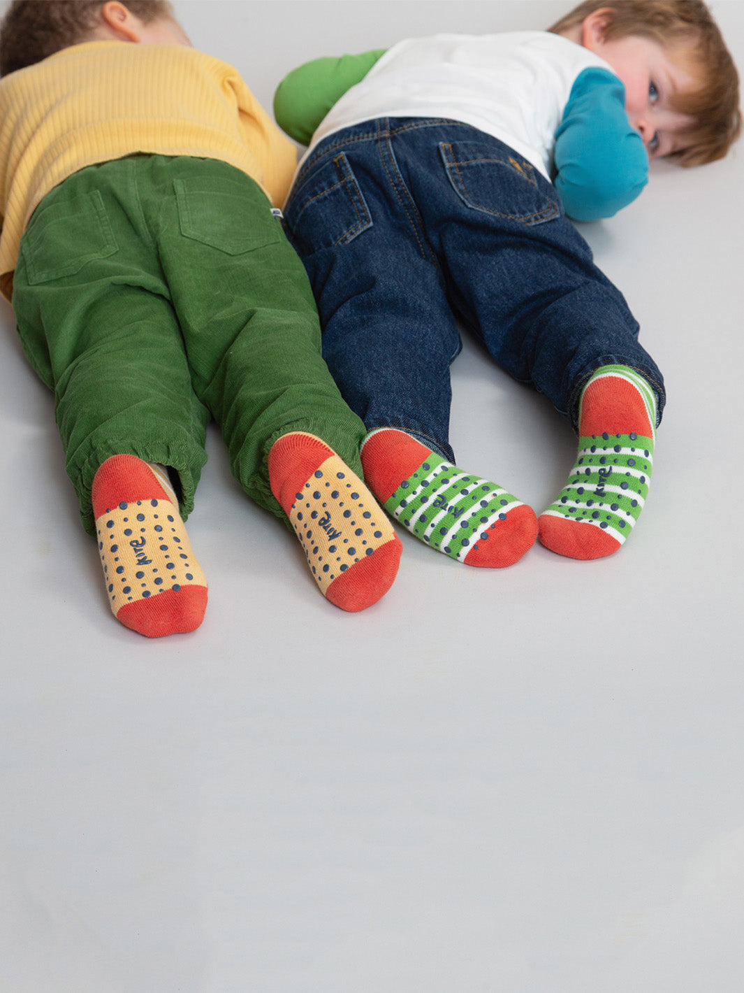 Clever Fox Grippy Socks