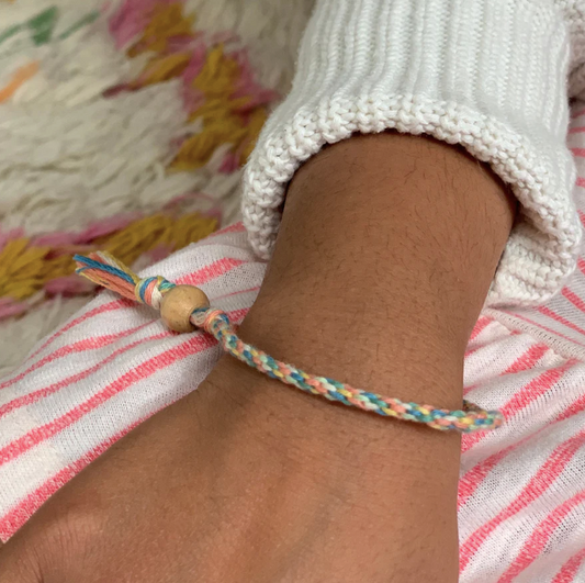 Make Your Own Friendship Bracelet