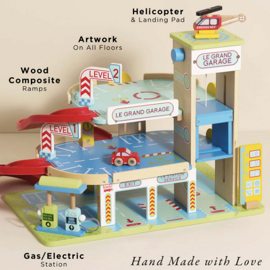 Le Grand Wooden Garage