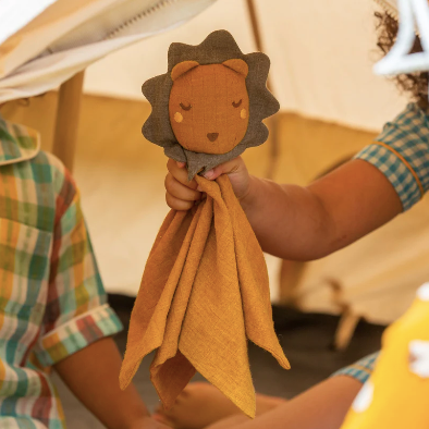 Golden Lion Organic Comforter