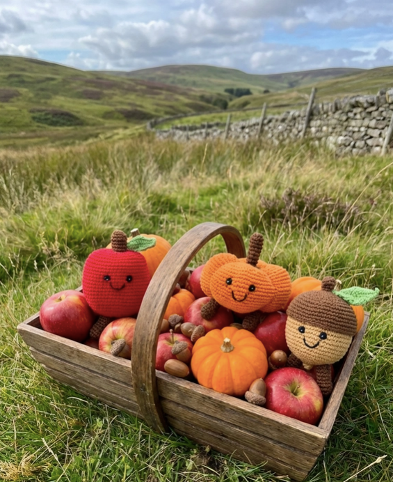 Acorn Rattle