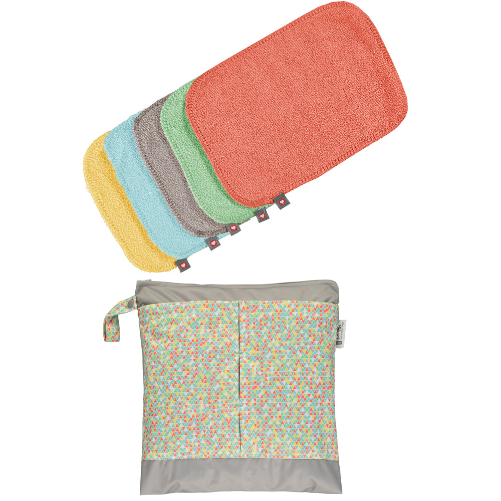 Image showing the reusable cloth wipes in the pastels set with the matching pouch.