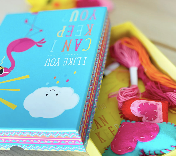 Deco Backpack Charms Felt Art Set