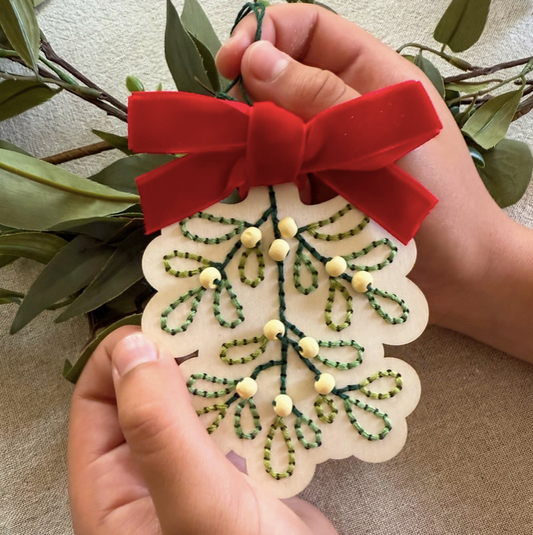 Make Your Own Stitched Mistletoe Decoration