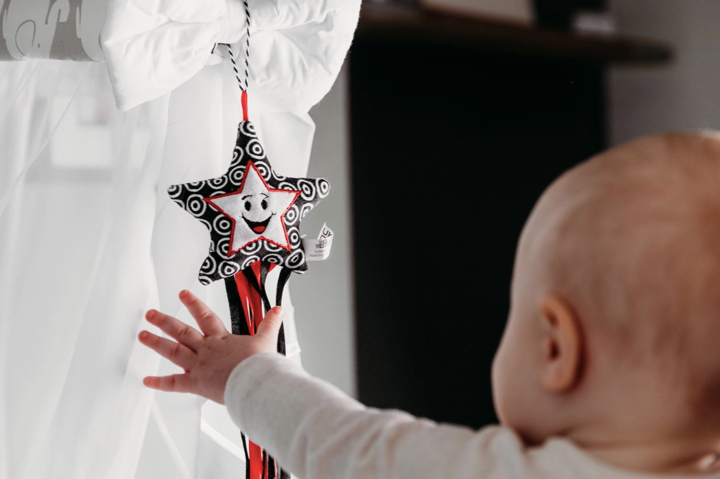 Black and White Sensory Shooting Star